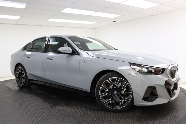 2024 BMW i5 eDrive40