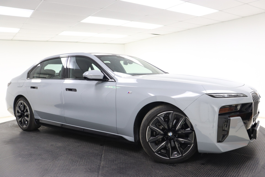 2023 BMW i7 xDrive60 M Sport