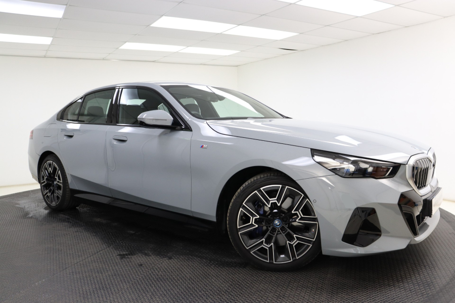 2024 BMW i5 eDrive40