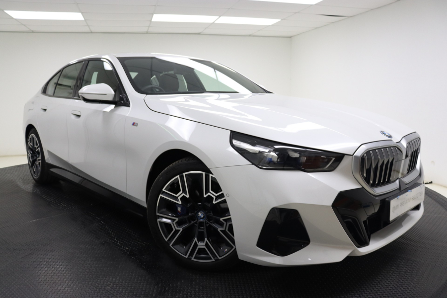 2024 BMW i5 eDrive40