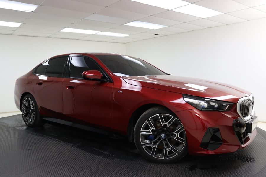 2024 BMW i5 eDrive40