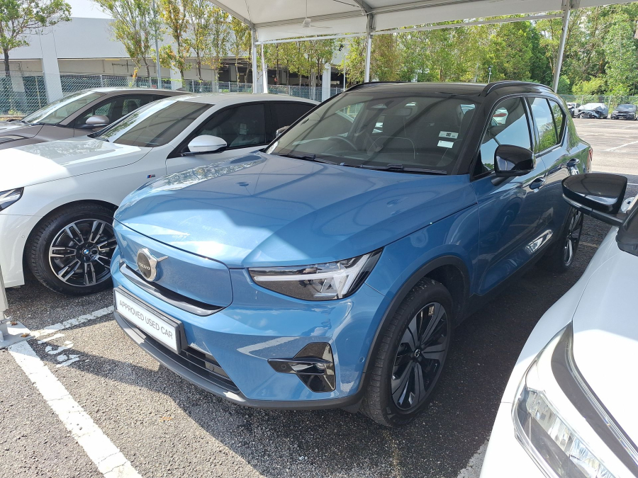 2024 Volvo XC40 Recharge P8