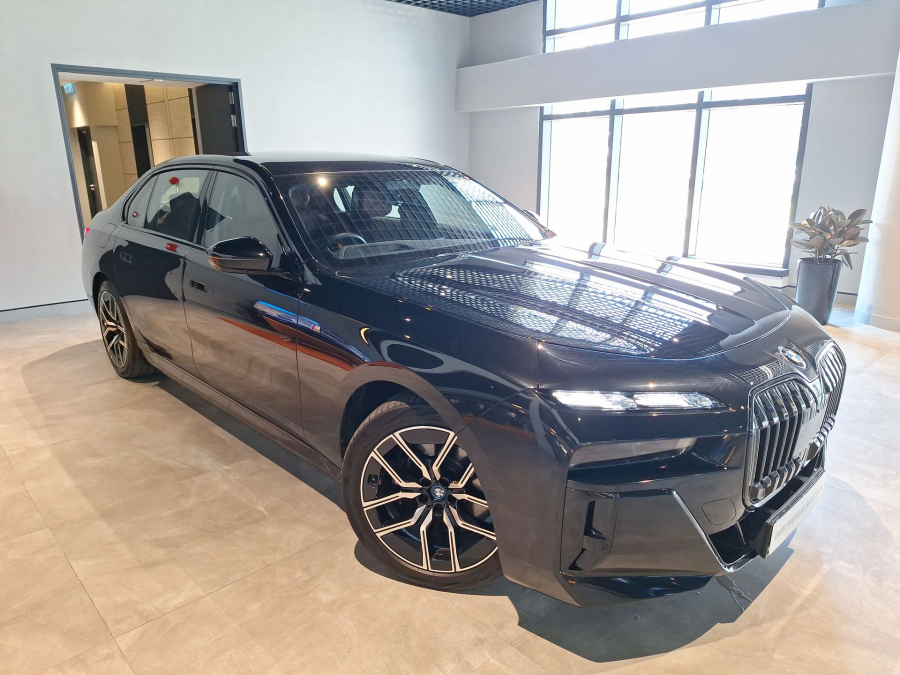 2022 BMW i7 xDrive60 M Sport