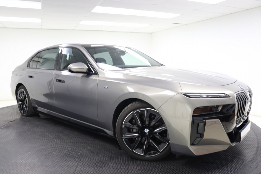2023 BMW i7 xDrive60 M Sport
